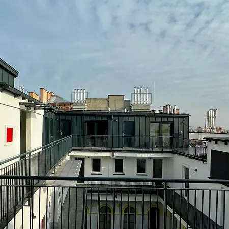 Lili's Loft Apartment *